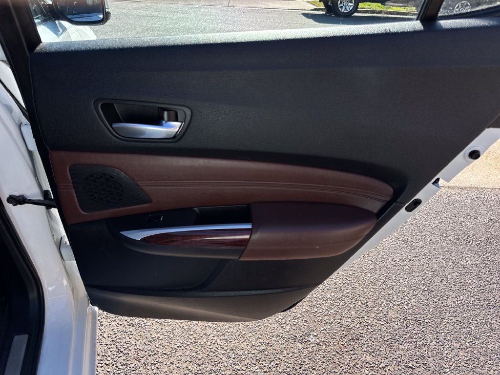 Used 2016 Acura TLX w/ Technology Package FWD image 22