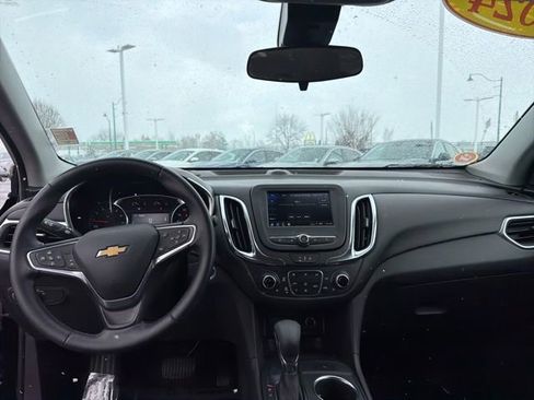 Used 2024 Chevrolet Equinox LT image 24