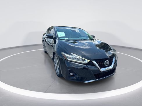 Used 2020 Nissan Maxima Platinum w/ Sport Mat Group FWD image 2