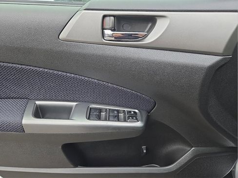 Used 2012 Subaru Forester 2.5X Premium image 16