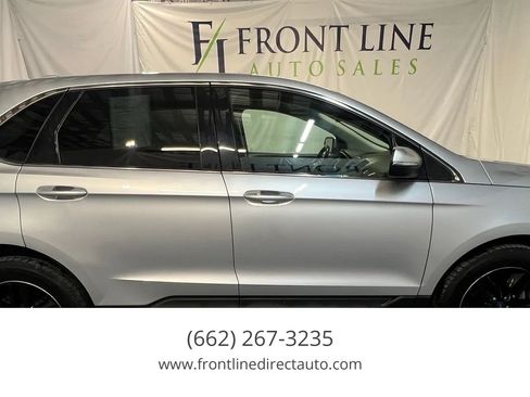 Used 2017 Ford Edge SEL w/ Cargo Accessory Package FWD image 8