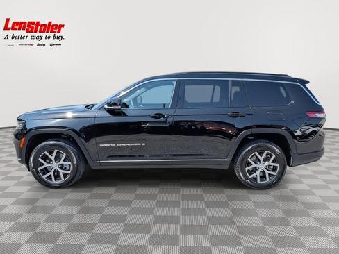 Used 2025 Jeep Grand Cherokee L Limited image 2