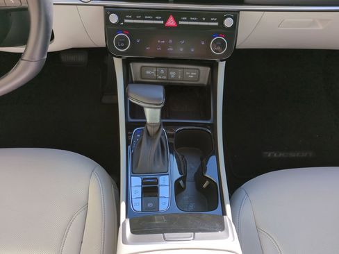 Used 2025 Hyundai Tucson SEL FWD image 24