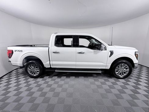 Used 2025 Ford F150 Lariat w/ Equipment Group 501A Mid image 8