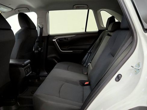 Used 2024 Toyota RAV4 LE AWD/4WD image 18