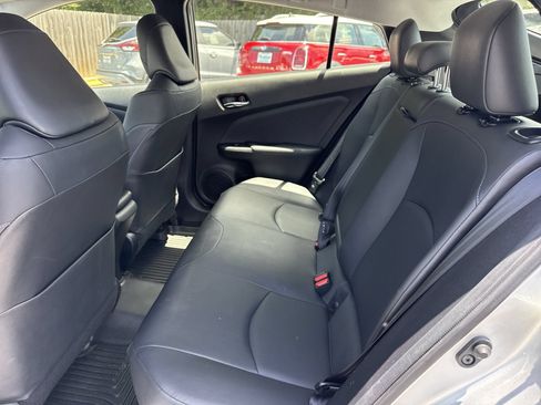 Used 2016 Toyota Prius Three Touring FWD image 10