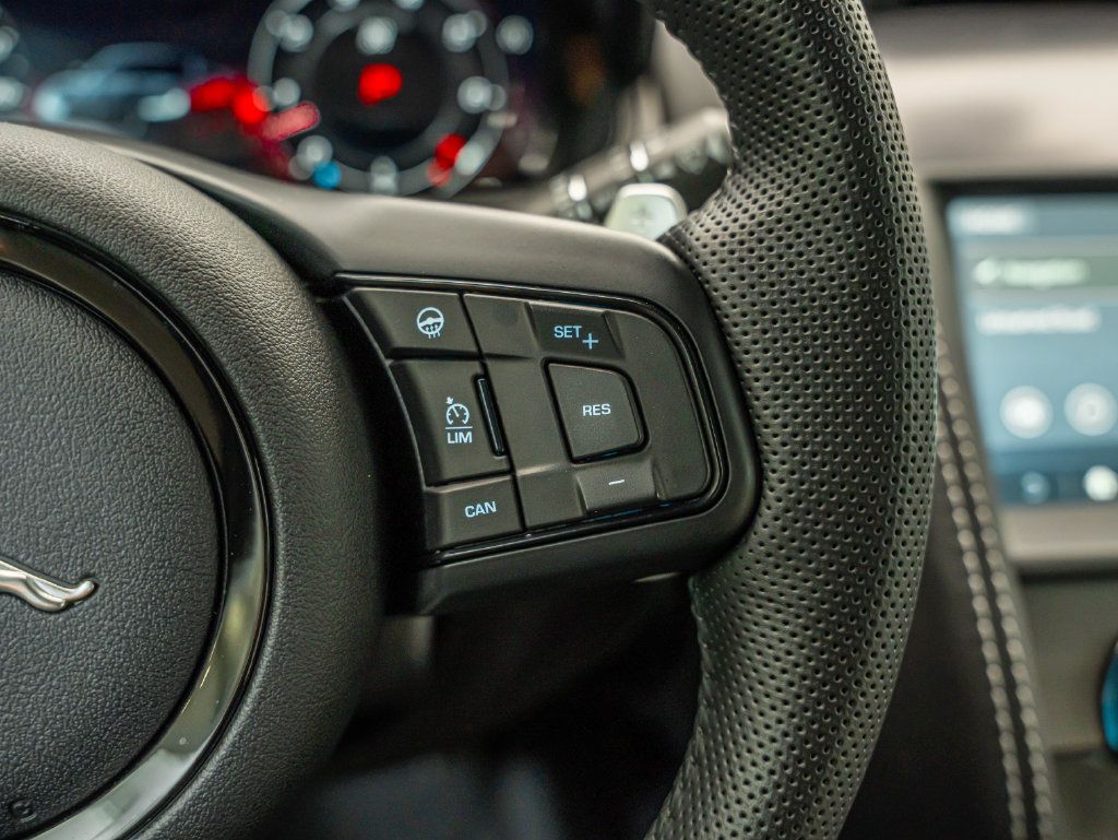 Used 2024 Jaguar F-TYPE R AWD/4WD image 29