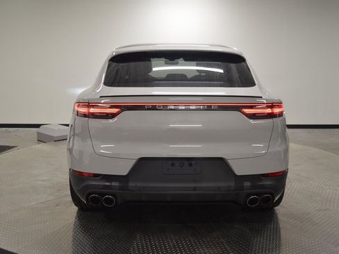 Certified 2021 Porsche Cayenne Coupe image 6