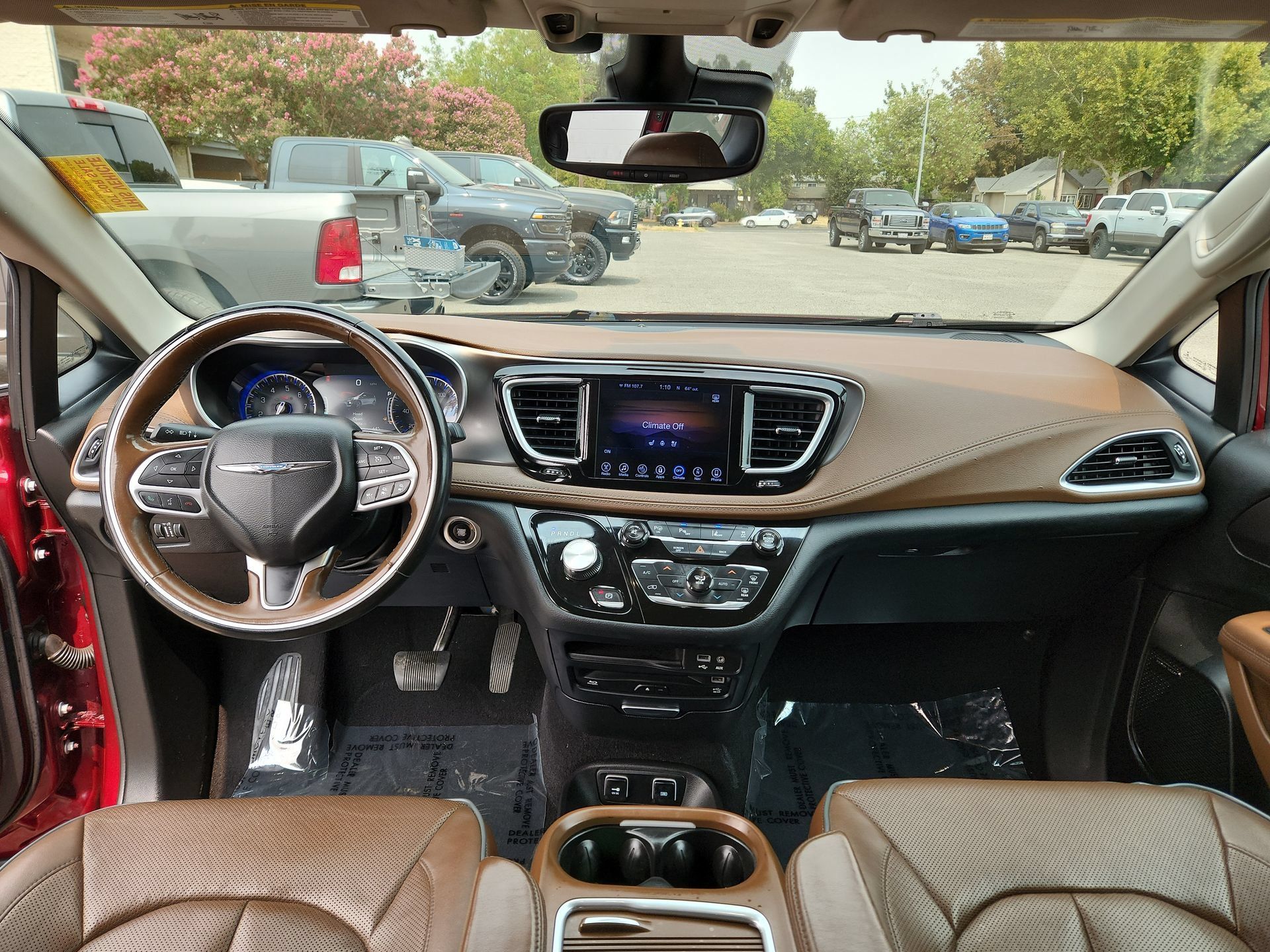 Certified 2017 Chrysler Pacifica Limited FWD image 28