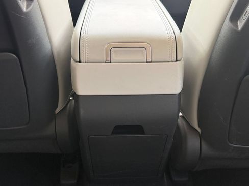 Used 2025 Hyundai Santa Fe SEL AWD/4WD image 25