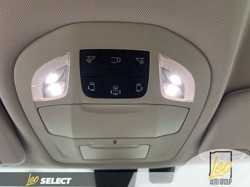 Used 2020 Chrysler Pacifica Touring-L Plus image 31