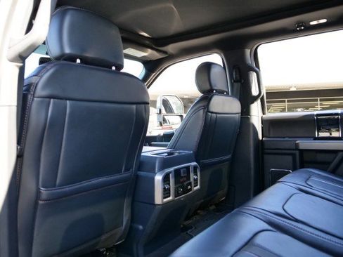 Used 2022 Ford F250 Platinum w/ Tremor Off-Road Package AWD/4WD image 33