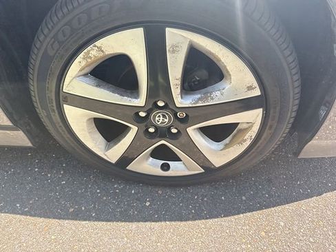 Used 2016 Toyota Prius Three Touring w/ Protection Package FWD image 5