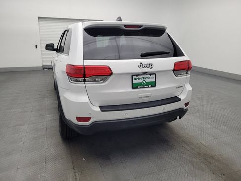 Used 2018 Jeep Grand Cherokee Laredo image 6