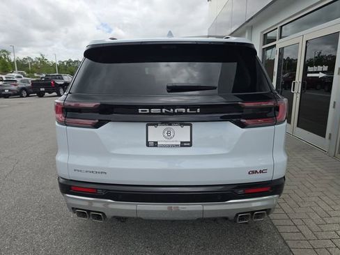 New 2026 GMC Acadia Denali w/ Super Cruise Package FWD image 7