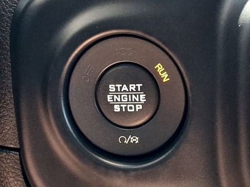Used 2019 Jeep Wrangler Unlimited Sport S AWD/4WD image 22