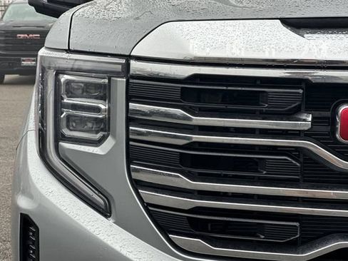 Used 2025 GMC Sierra 1500 SLT w/ SLT Premium Plus Package AWD/4WD image 48
