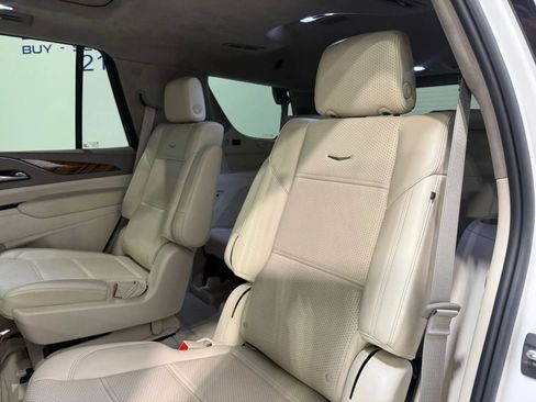 Used 2021 Cadillac Escalade Premium Luxury Platinum image 24