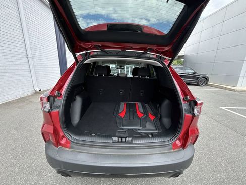 Used 2021 Ford Escape SE w/ SE Sport Appearance Package FWD image 21