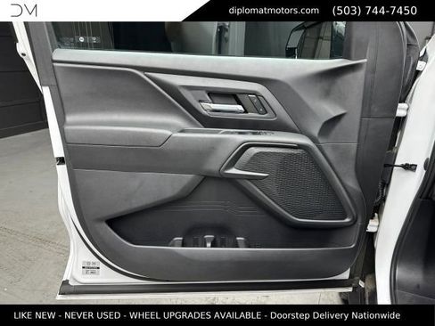 Used 2024 Chevrolet Silverado EV W/T AWD/4WD image 26