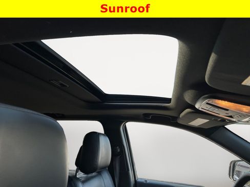 Used 2015 Jeep Grand Cherokee Altitude AWD/4WD image 18