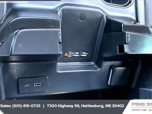 Used 2025 GMC Sierra 1500 AT4 w/ AT4 Premium Package AWD/4WD image 24