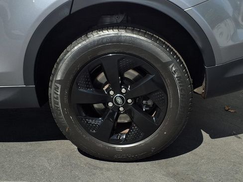 Used 2022 Land Rover Discovery Sport S AWD/4WD image 4