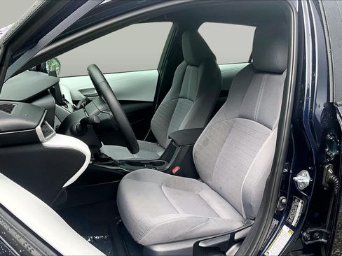 Used 2026 Toyota Corolla SE FWD image 8