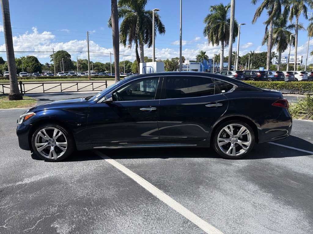 Used 2015 INFINITI Q70 L 3.7 w/ Deluxe Touring Package RWD image 5