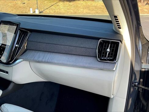 New 2026 Volvo XC90 T8 Ultra image 29