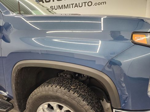 Used 2024 Chevrolet Silverado 2500 LTZ w/ LTZ Premium Package image 27