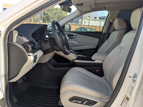 Certified 2025 Acura RDX SH-AWD w/ Technology Package image 10