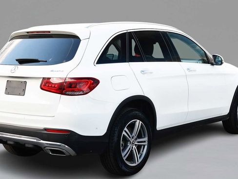 Used 2022 Mercedes-Benz GLC 300 4MATIC image 5