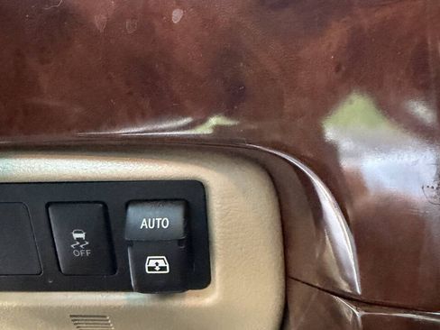 Used 2011 Toyota Sequoia Limited RWD image 39