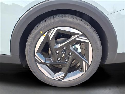 New 2025 Kia K4 EX image 17