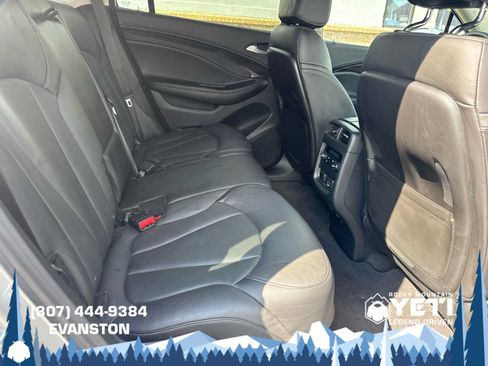 Used 2019 Buick Envision Premium AWD/4WD image 15