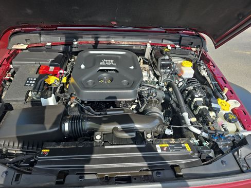 Used 2022 Jeep Wrangler Unlimited Sport image 30