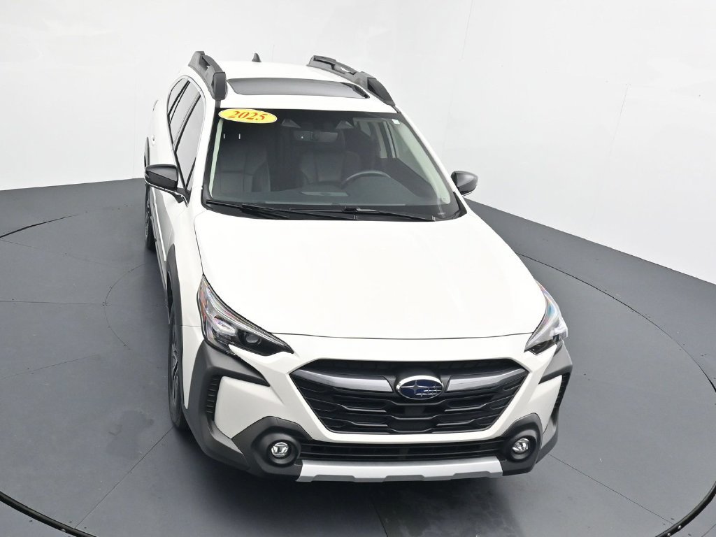 Used 2025 Subaru Outback Limited AWD/4WD image 27