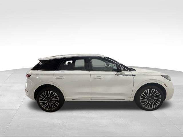Used 2021 Lincoln Corsair AWD w/ Sport Package image 7
