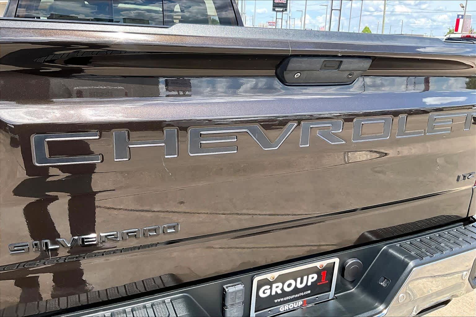 Used 2020 Chevrolet Silverado 1500 LTZ w/ LTZ Premium Package AWD/4WD image 31