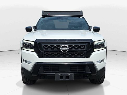Used 2023 Nissan Frontier SV w/ Midnight Edition Package AWD/4WD image 9