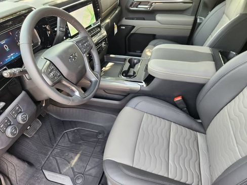 New 2026 Chevrolet Silverado 2500 ZR2 AWD/4WD image 4