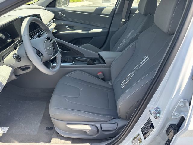 New 2026 Hyundai Elantra Sport FWD image 11