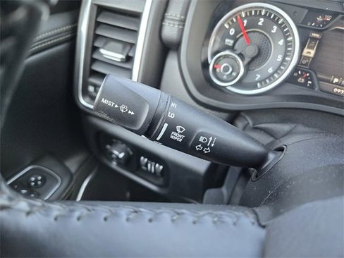 Used 2019 RAM 1500 Laramie image 22