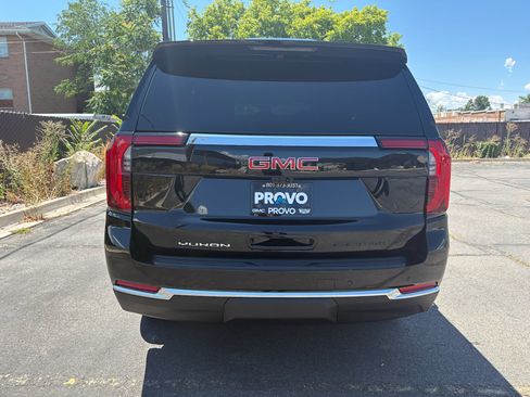 Used 2026 GMC Yukon Elevation w/ Elevation Premium Package AWD/4WD image 7