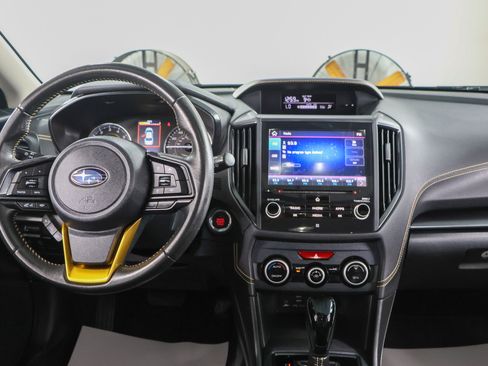 Used 2022 Subaru Crosstrek 2.5i Sport w/ Moonroof Package AWD/4WD image 17