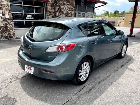 Used 2012 MAZDA MAZDA3 i Grand Touring w/ Tech Pkg FWD image 7