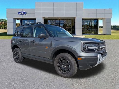 New 2025 Ford Bronco Sport Badlands w/ Badlands Tech Package AWD/4WD image 2