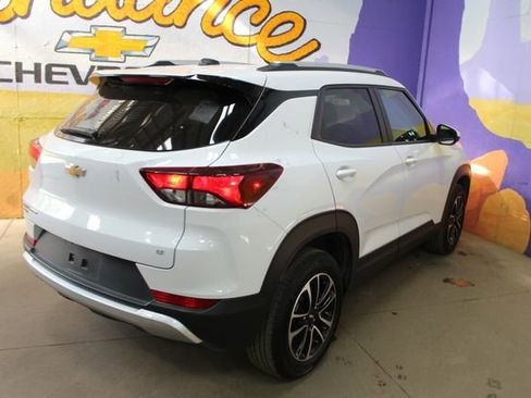 Used 2025 Chevrolet TrailBlazer LT AWD/4WD image 8