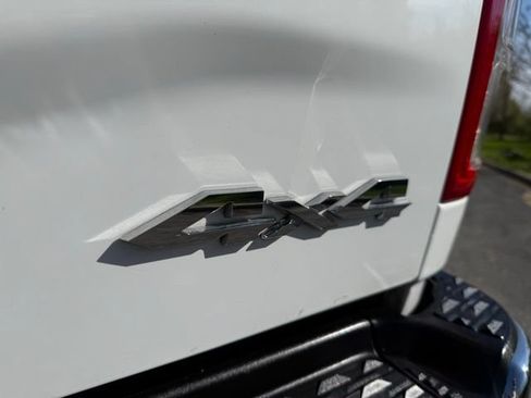 Used 2020 RAM 2500 Big Horn AWD/4WD image 11